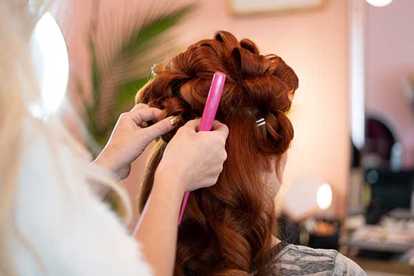 Lemon Tree is a walk in hair salon that provides the best event updos and hairdressers near you.